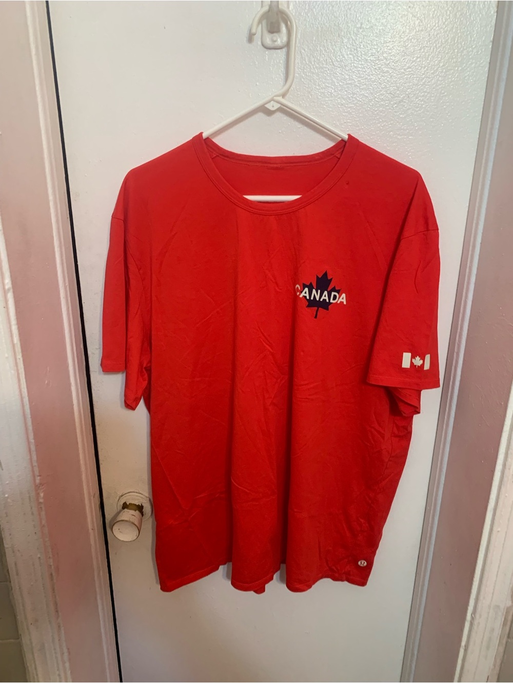 lululemon athletica Red Canada Maple Short-Sleeve Tee
